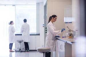 Female scientist working in a science laboratory