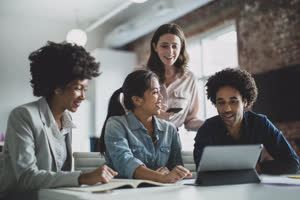 Group of entrepreneurs crowdfunding